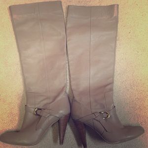 Charles David boots size 8!